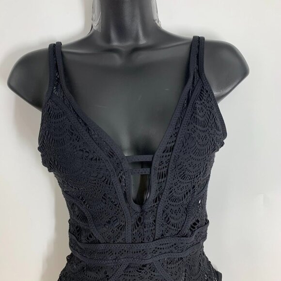 BECCA Women's Show‎ & Tell Crochet One Piece Swimsuit Size XS - Picture 4 of 12